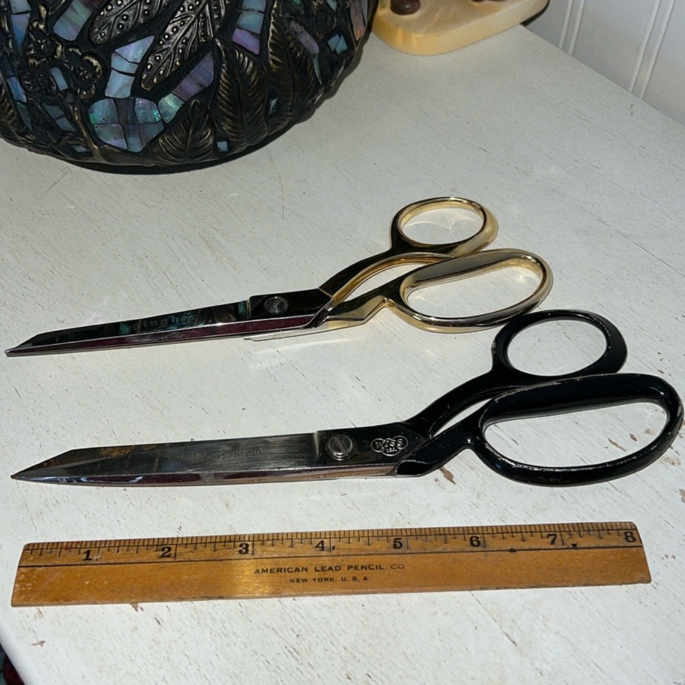 Lot Gingher gold handled scissors & wiss inlaid 29 scissors quilting fabric